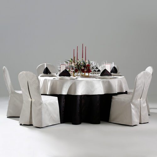 GALAXY High-quality Embroidered Bulk Tailor Made Any Logo Table Cover Advertising Round Customized Outdoor Picnic Table Cloth