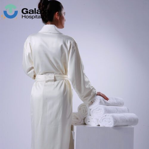 Five-Star Hotel All-Cotton White Bathrobe & Towel Pajama Set for Salon and Spa Use